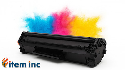 Hero graphic shows a black toner cartridge against white, with cyan-magenta-yellow powder burst and CMY headline—visual cue to the post’s toner-focused theme.